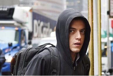 Elliot Alderson ~ Mr. Robot  Mr robot, Mr robo, Robot tv