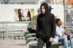 ゲームキャラクター Mr. Robot - Elliot Alderson 477 POP Mr Robot Elliot Anderson 477 | eBay