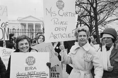 Real Phyllis Schlafly protesting