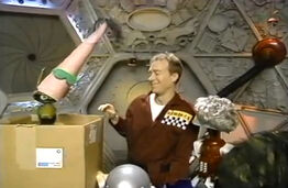 MST3k- Fugitive Alien host segment- Crow Has Dr. F' head