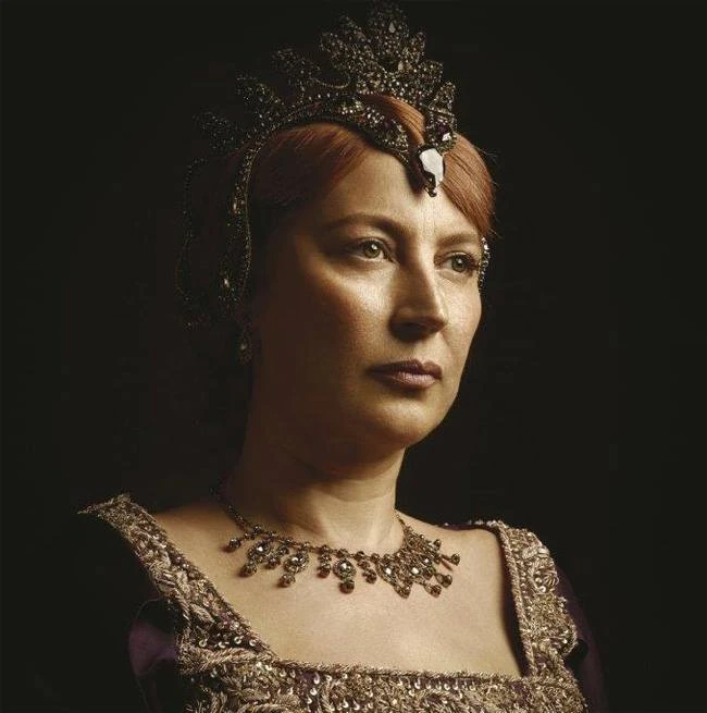 Вахиде перчин в великолепном веке. Вахиде перчин в великолепном. Вахиде перчин фото. Вахиде гердюм хюррем. Вахиде перчин в великолепном.