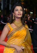 Aishwarya-rai-in-saree-wallpaper6