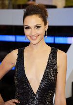 Gal-gadot-uk-premiere-fast-and-furious-6-02