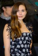 2013-MM-DD-elizabeth-olsen-2013-ee-british-academy-film-awards-01