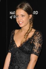 Adele-exarchopoulos-2014-national-board-of-review-awards-gala-03