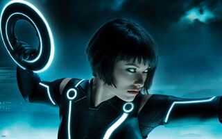 5457-olivia-wilde-tron-legacy-multi-monitor-wallpaper