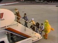 Boarding an airplane Episode 1090