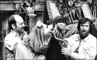 Frank Oz, Miss Piggy, Kermit, and Henson