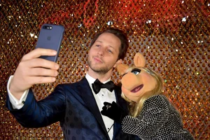 Derek-blasberg-miss-piggy