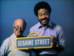 ClosingSign-HooperGordonSS0143