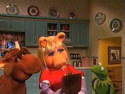 Evolution of Miss Piggy - A Muppet DIStory Ep. 43 