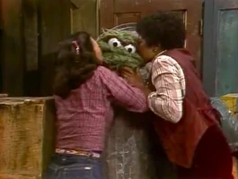 Loretta Long (Susan), Sonia Manzano (Maria), & OscarSesame Street Episode 1466