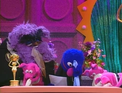 Bestofkermit.grover.pigs.wolf