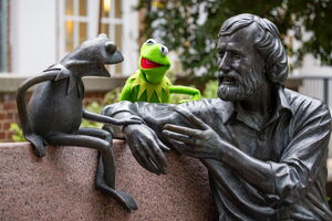 Kermit at the Jim Henson statue, for the 2025 announcement about the commencement address.