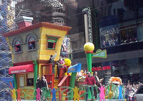 Sesame Street float, 2006