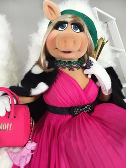 Miss Piggy x Kate Spade (2016)