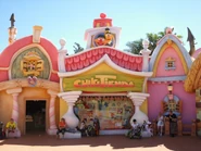 ChikiTiendaGift shop selling Sesame merchandise.