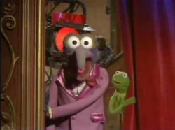 508-gonzo in the wings