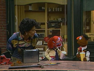  introduces Maria to her friend .