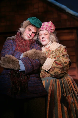 Cass Morgan as Ma Otter with  as Emmet.