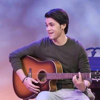 GusGiullian Yao Gioiello