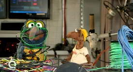 Rizzo offers to chew through the wires