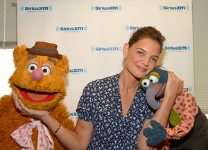 SiriusXM-KatieHolmes-Fozzie&Gonzo-(2014)