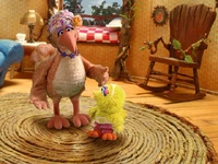 Nani Bird and Baby Big Bird walking.jpg (117 KB)