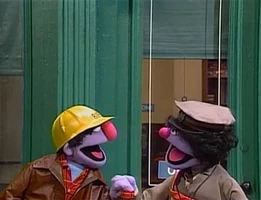 3217h.jpg (152 KB) "Holding Hands"