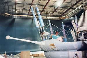 MFS-BTS-SpaceshipBuild1.jpg (320 KB)