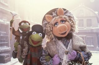 In The Muppet Christmas Carol Kermit and Miss Piggy portray the loving married couple of Bob and Emily Cratchit.