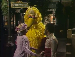 Clarice Taylor (Grace) & Big BirdSesame Street Episode 0889