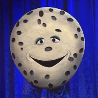 JenB-NTL105.jpg (326 KB) Ms. Moon (Jennifer Barnhart) "The Not-Too-Late Show with Elmo"