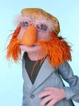 TF1-MuppetsTV-PhotoGallery-30-Floyd,BassisteDuElectricMayhemBand