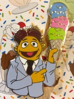 Pin Trader Delight - Walter Disney Studio Store September 28, 2018