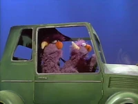 2head.Seatbelt.jpg (92 KB) Seat Belt