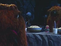 Episode 2932Snuffy's mommy supervises a play date between Snuffy and Prairie Dawn.
