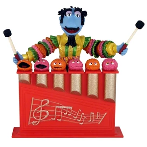 Marvinsuggsfigure.jpg (110 KB)