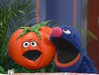 Waiter Grover: Tomato Surprise (161 KB) Tomato Surprise