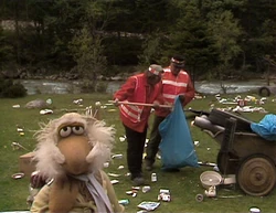 DieFraggles-UncleTravelingMatt-Ep322