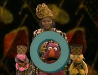 "That's the Letter O" (Queen Latifah, Prairie Dawn and Merry Monster) (First: Episode 3066)