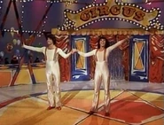 Make-em-laugh.jpg (78 KB)