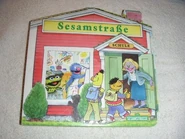 SesamstrasseSchule.jpg (55 KB) Sesamstrasse SchuleGermany 2000 Buchverlag Junge Welt ISBN 373021442X