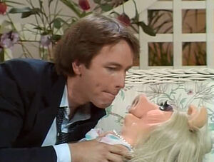 John Ritter advances on Piggy