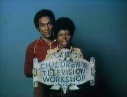 ClosingSign-SusanGordonCTW-0544