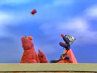 Super Grover: Above and Below (75 KB) Above and Below