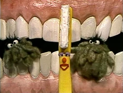 Commercial-Toothbrushing