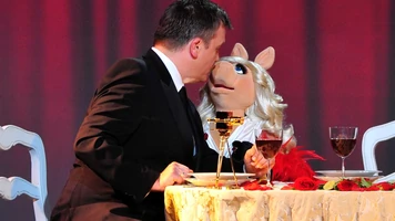 Hape Kerkeling & Miss PiggyVerleihung der Goldenen Kamera