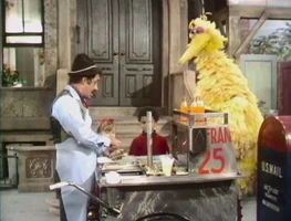 Mr. Glopper, hot dogs