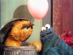 Street scenes moving in with Oscar (and wanting cookies) Episode 0044